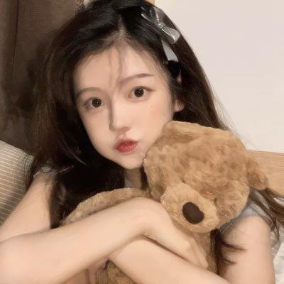 葛洛莉亚·贝尔